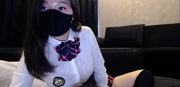  The Cutest Camming Chinese....